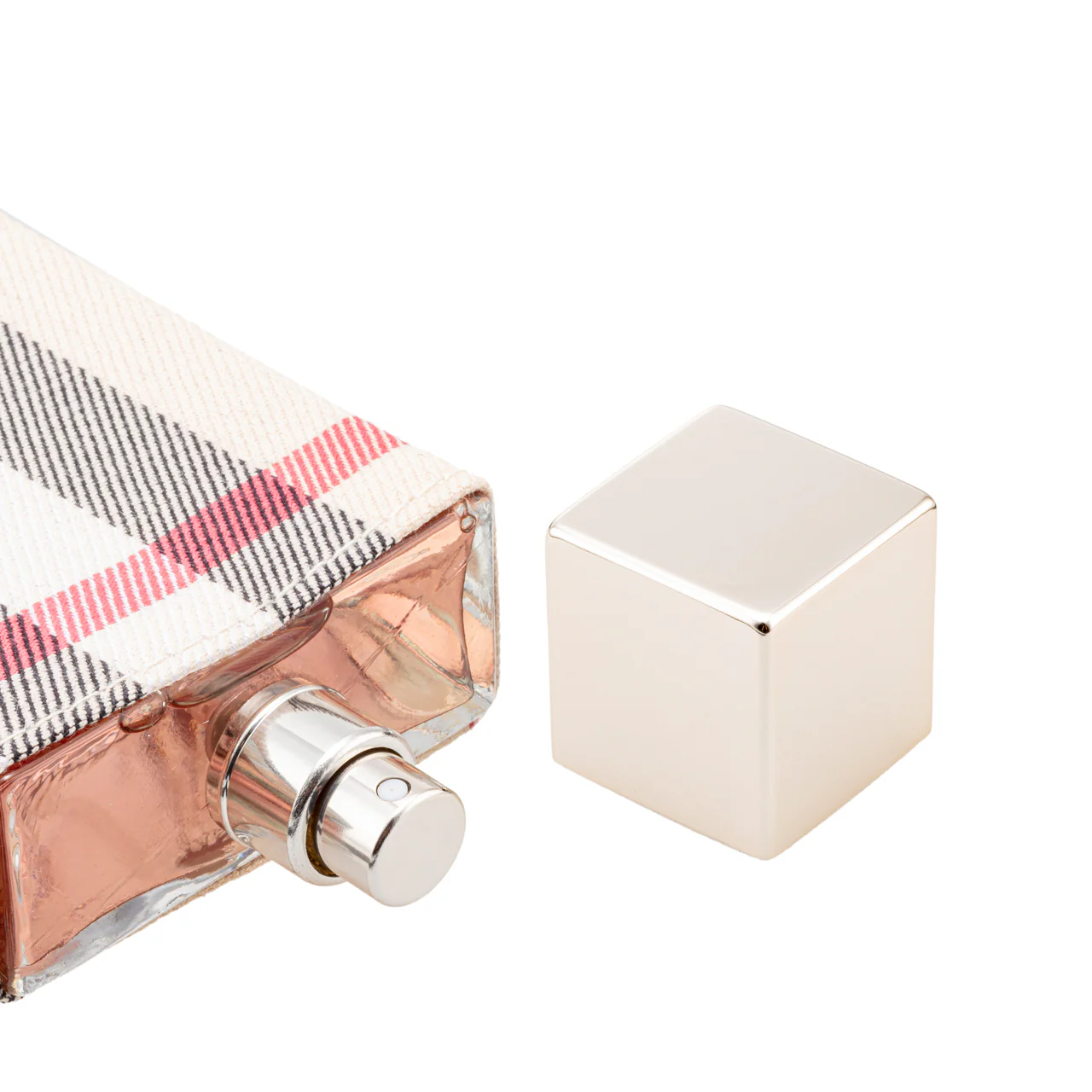 Burberry Eau De Parfum Spray - Image 4